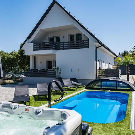 Aparthotel Balatonic Lime Apartmanhaz *