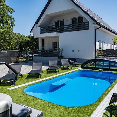 Aparthotel Balatonic Lime Apartmanhaz Siofok