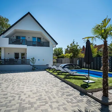 Balatonic Lime Apartmanhaz * Siofok