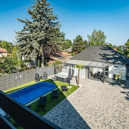 Balatonic Lime Apartmanhaz *