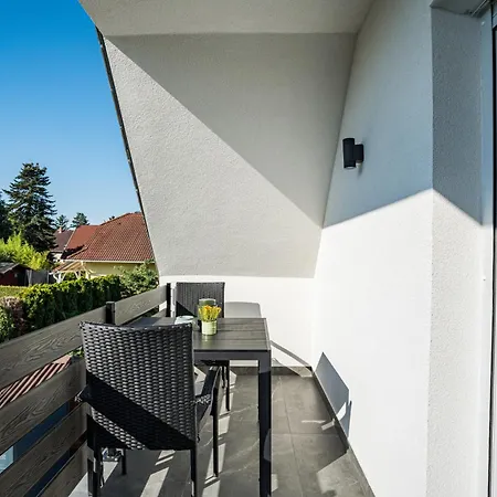 Balatonic Lime Apartmanhaz Aparthotel Siófok