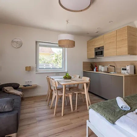 Balatonic Lime Apartmanhaz Siófok