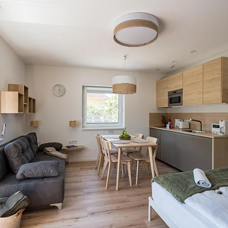 아파트호텔 Balatonic Lime Apartmanhaz 시오포크