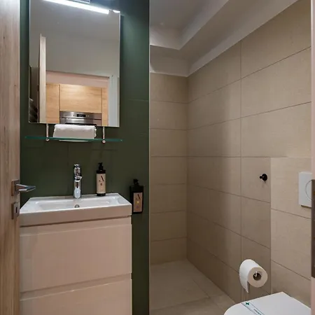 Balatonic Lime Apartmanhaz Апарт-отель