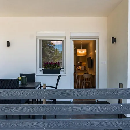 Balatonic Lime Apartmanhaz 아파트호텔 4*