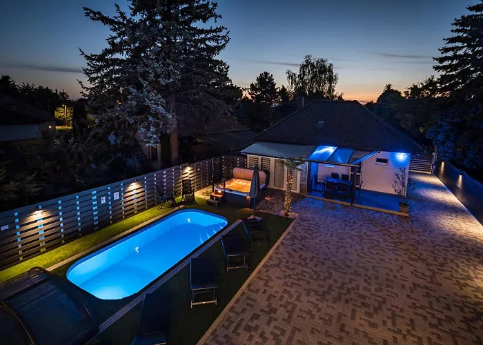 מלון דירות Balatonic Lime Apartmanhaz