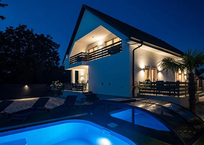 מלון דירות Balatonic Lime Apartmanhaz 4*