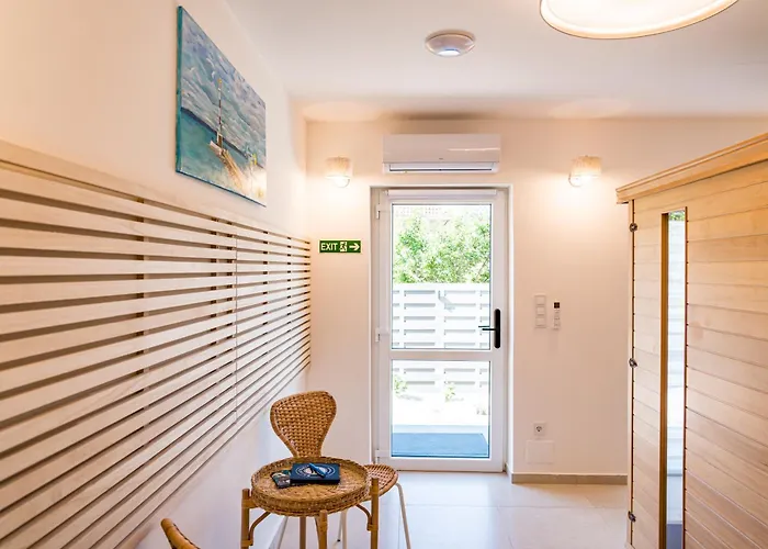 Balatonic Lime Apartmanhaz 4* שיופוק