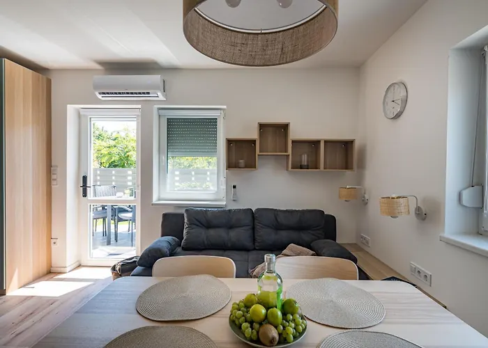 Balatonic Lime Apartmanhaz מלון דירות