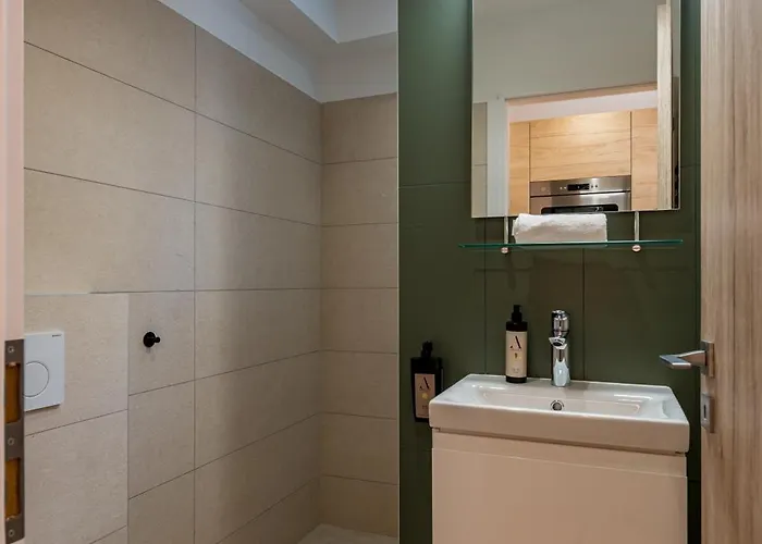 מלון דירות Balatonic Lime Apartmanhaz 4*