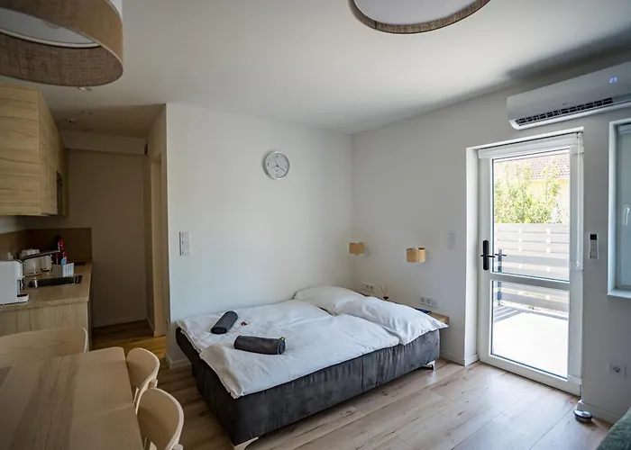 מלון דירות Balatonic Lime Apartmanhaz שיופוק