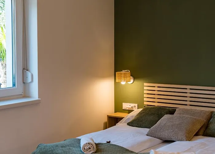 Balatonic Lime Apartmanhaz מלון דירות 4*