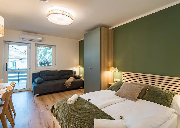 Balatonic Lime Apartmanhaz מלון דירות 4*