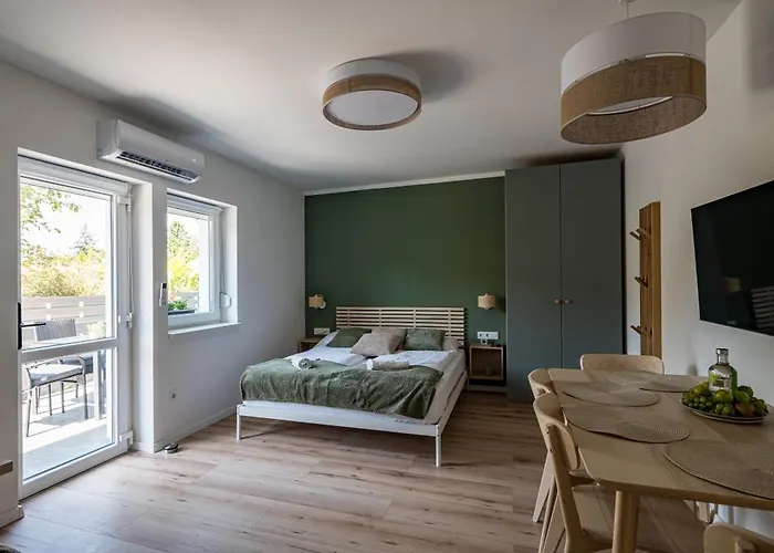 Balatonic Lime Apartmanhaz שיופוק